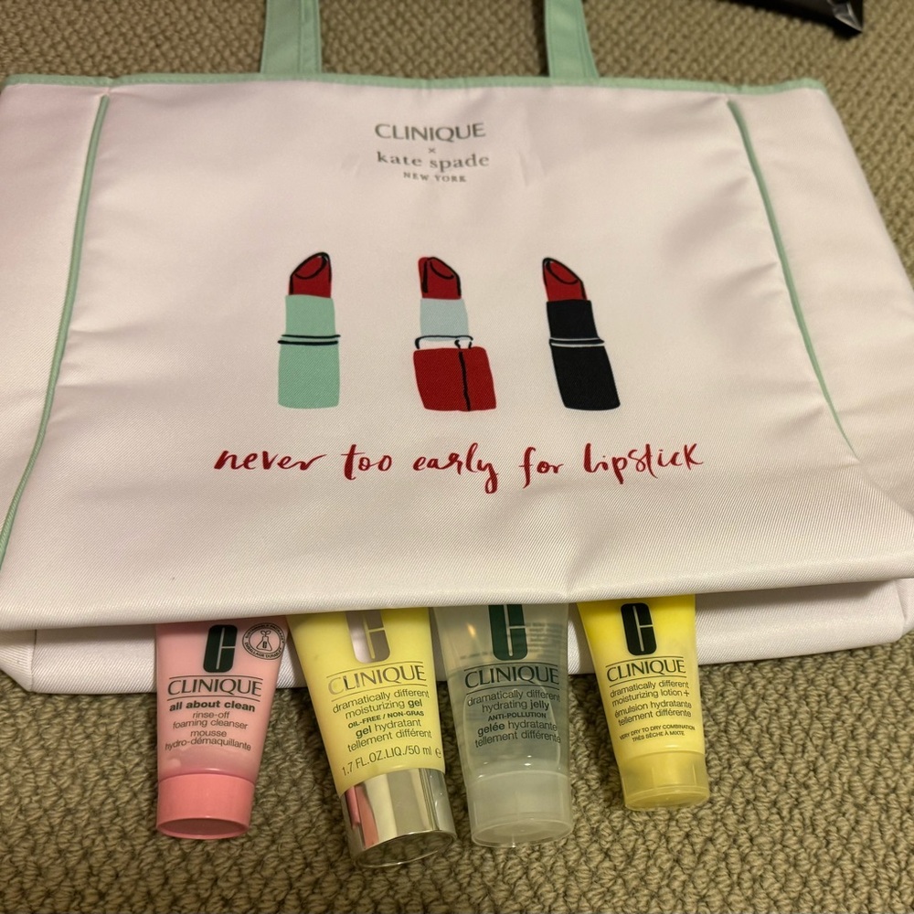 Clinique bundle with x Kate Spade Lipstick Tote
